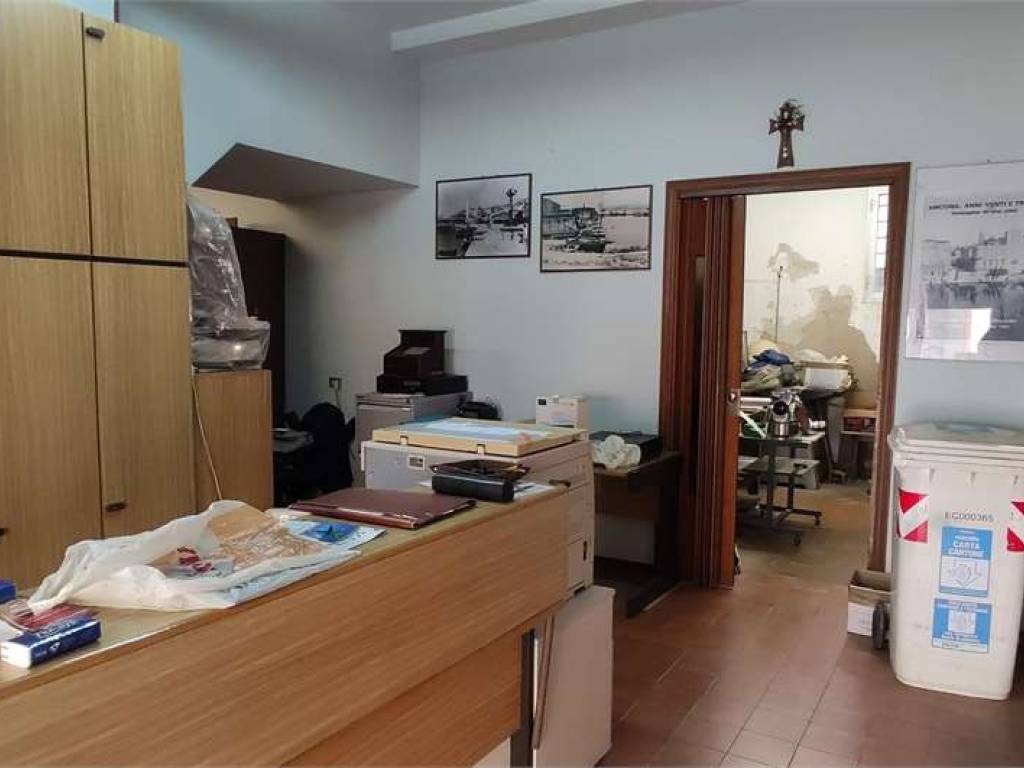 quadrivano in vendita ad Ancona in zona Centro Storico