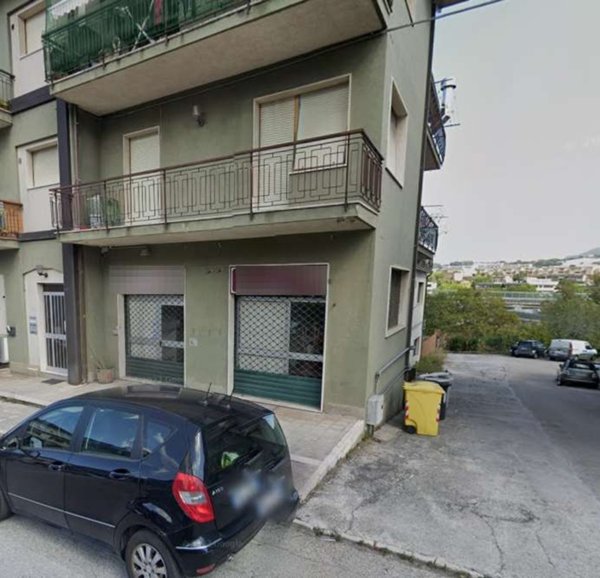 appartamento in vendita ad Ancona in zona Piano San Lazzaro