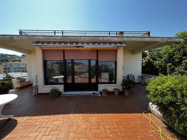 appartamento in vendita ad Ancona in zona Borgo Rodi