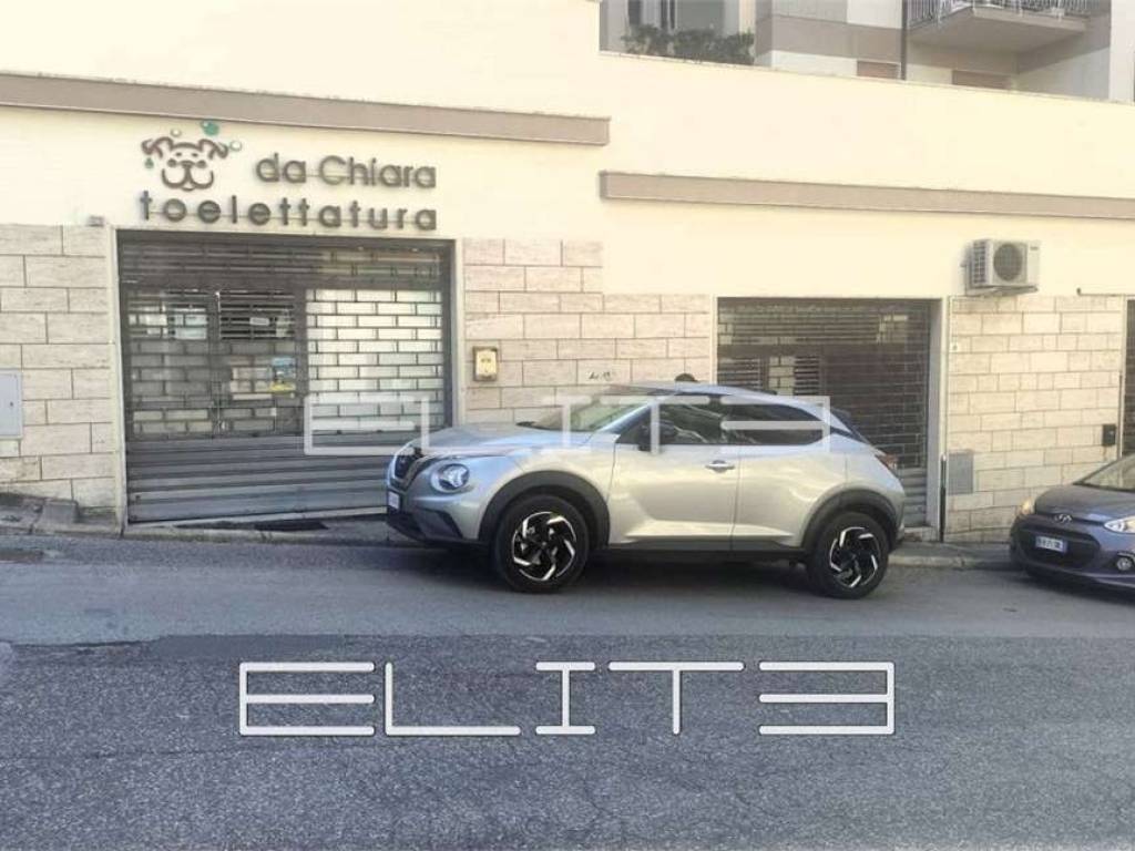 negozio in vendita ad Ancona in zona Passetto