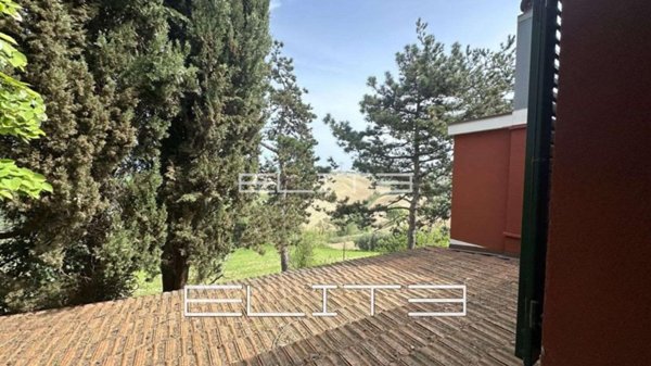 casa indipendente in vendita ad Ancona in zona Passetto