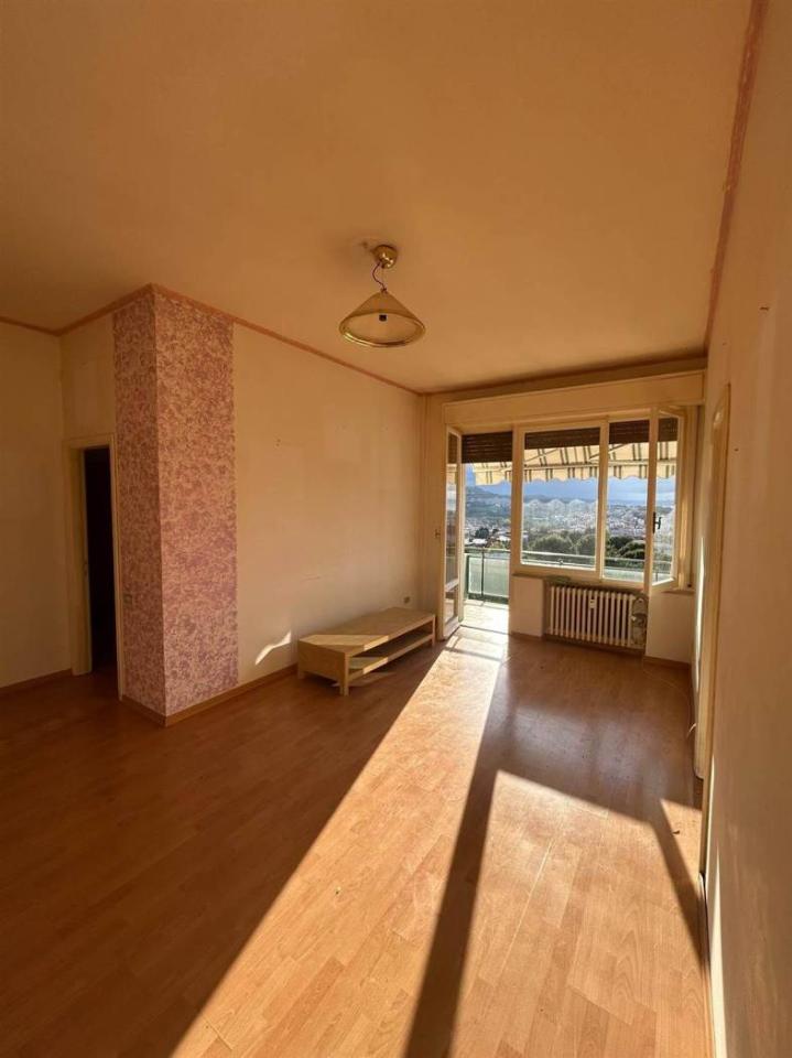appartamento in vendita ad Ancona in zona Varano