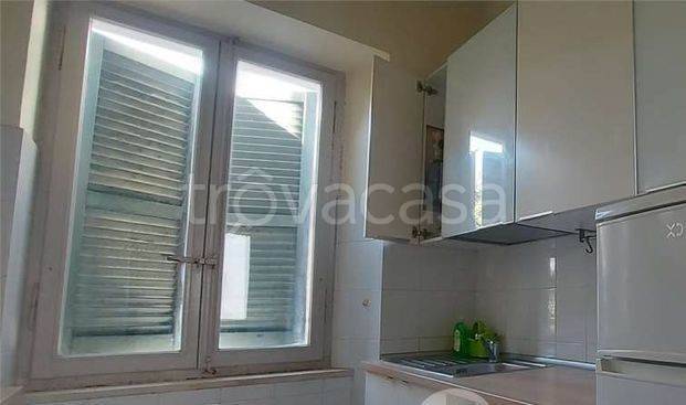 appartamento in vendita ad Ancona in zona Vallemiano