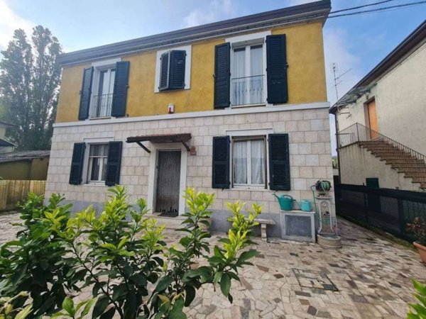 casa indipendente in vendita ad Ancona in zona Aspio di Ancona