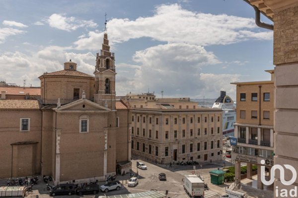 appartamento in vendita ad Ancona in zona Passetto