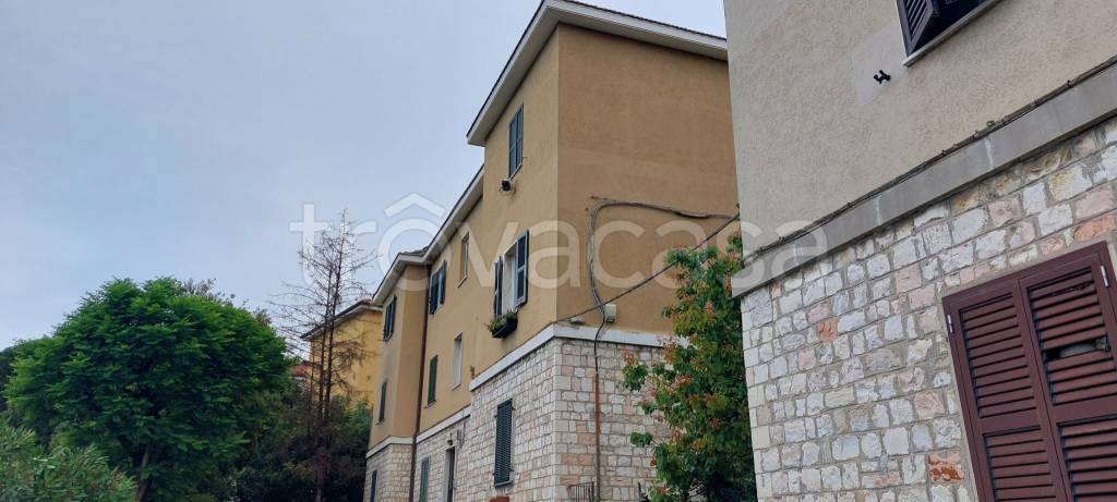 appartamento in vendita ad Ancona in zona Piano San Lazzaro
