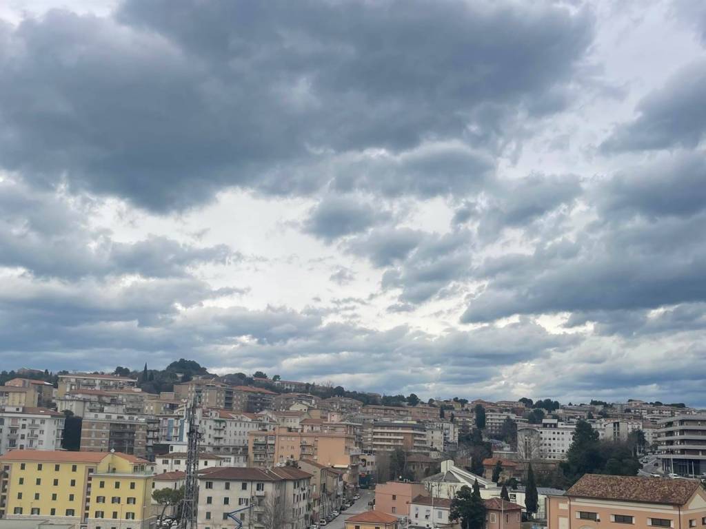 appartamento in vendita ad Ancona in zona Piano San Lazzaro