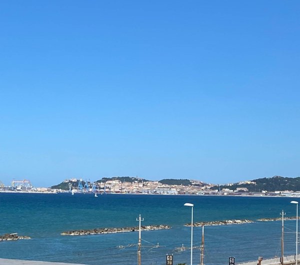 appartamento in vendita ad Ancona in zona Torrette