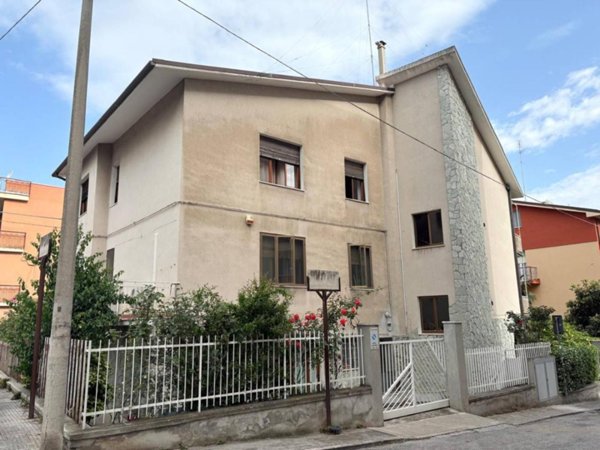 appartamento in vendita ad Ancona in zona Torrette