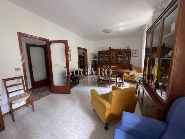 appartamento in vendita ad Ancona in zona Adriatico