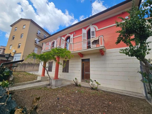 appartamento in vendita ad Ancona in zona Pinocchio