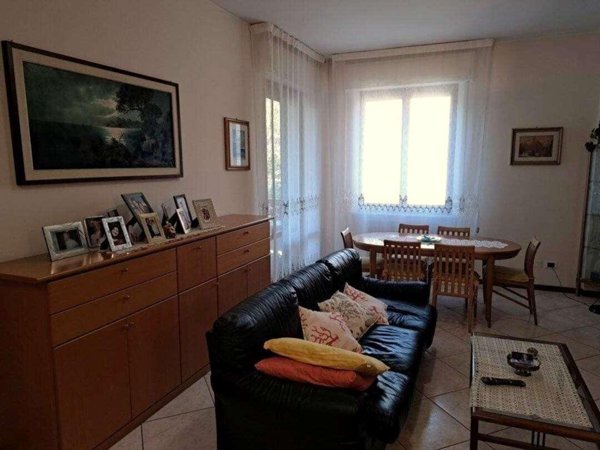 appartamento in vendita ad Ancona in zona Varano