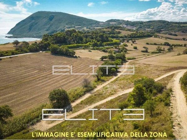 appartamento in vendita ad Ancona in zona Montacuto