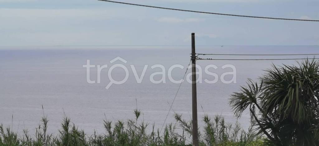 appartamento in vendita ad Ancona in zona Pietra La Croce