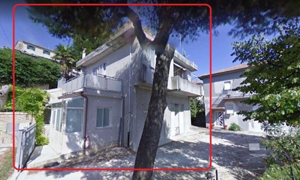 casa indipendente in vendita ad Ancona in zona Paterno