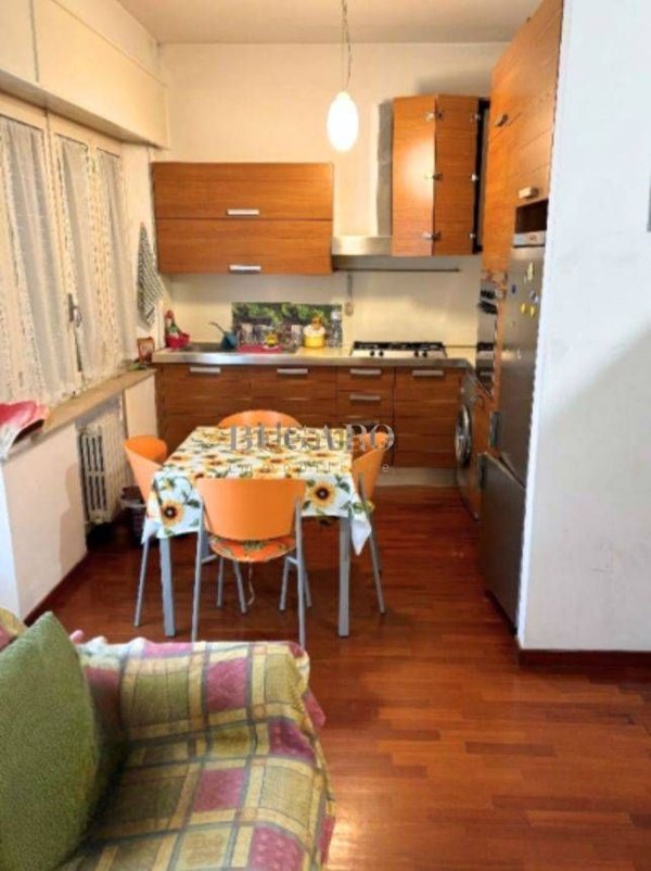 appartamento in vendita ad Ancona in zona Adriatico