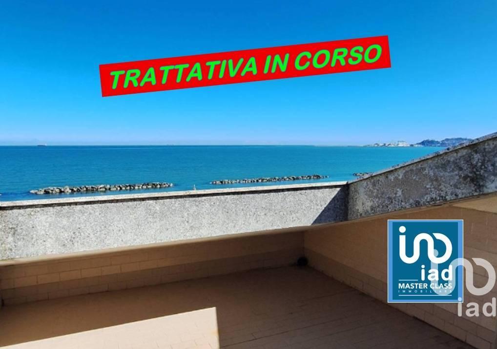 appartamento in vendita ad Ancona in zona Torrette