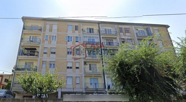 appartamento in vendita ad Ancona in zona Collemarino
