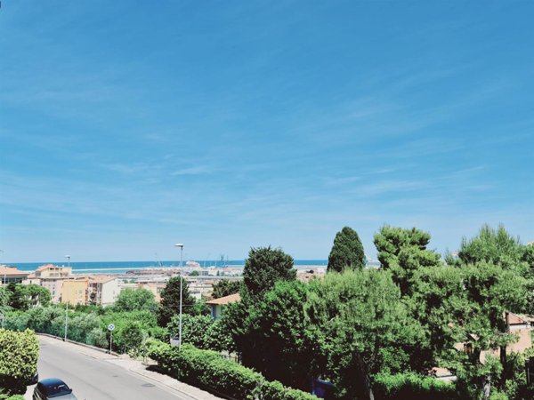 appartamento in vendita ad Ancona in zona Piano San Lazzaro