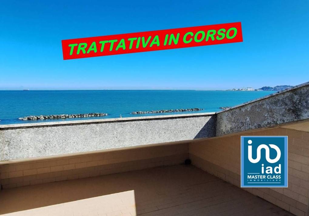 appartamento in vendita ad Ancona in zona Torrette