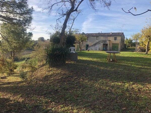casa indipendente in vendita ad Ancona in zona Gallignano