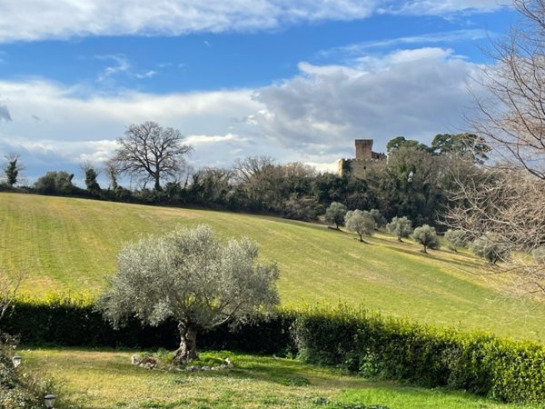 casa indipendente in vendita ad Ancona in zona Aspio di Ancona