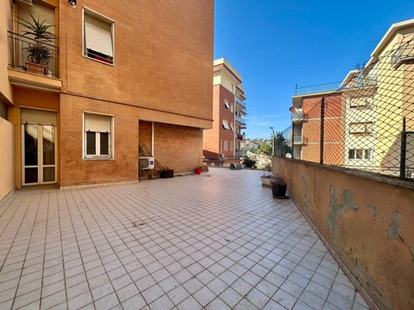 appartamento in vendita ad Ancona in zona Tavernelle