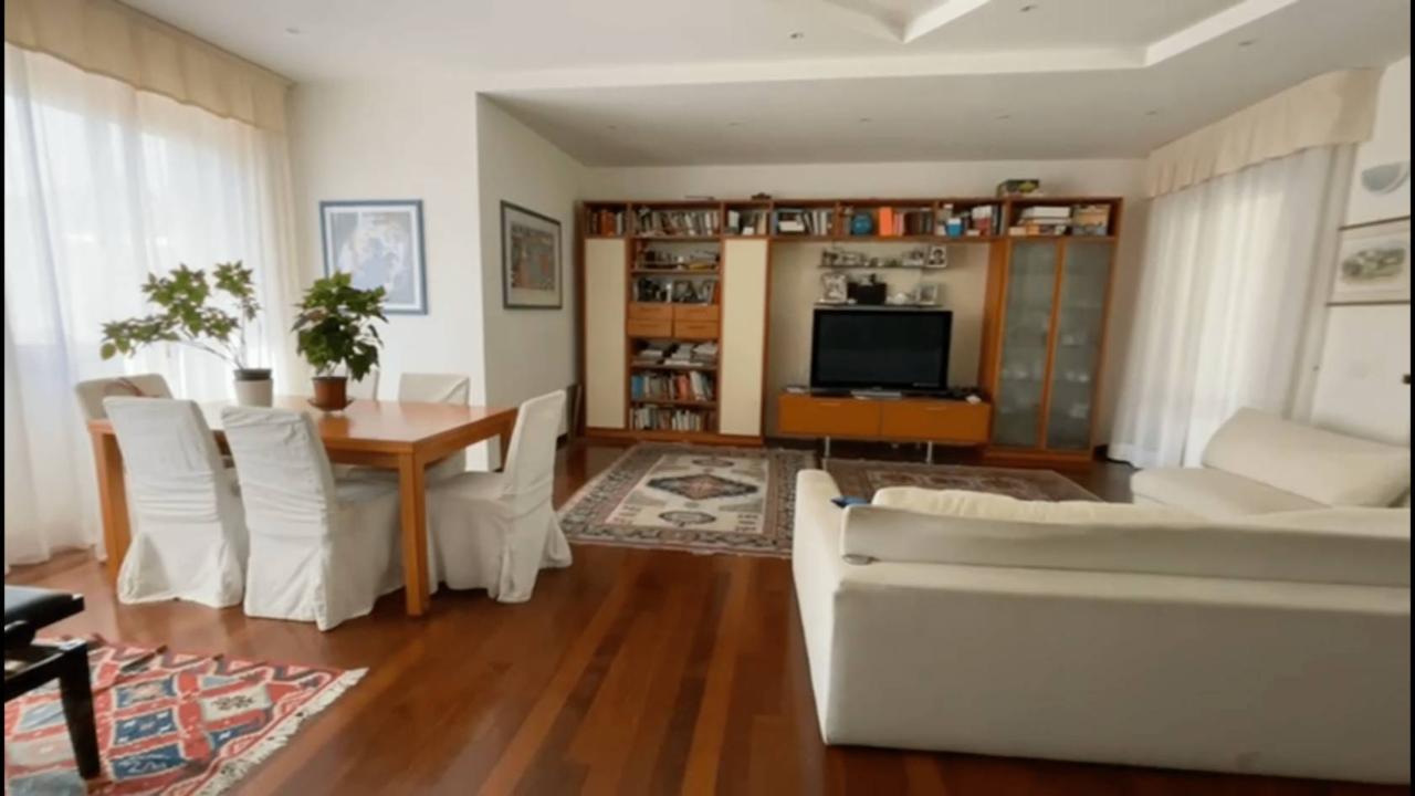 casa indipendente in vendita ad Ancona in zona Pietra La Croce