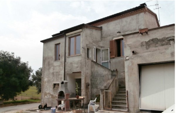 appartamento in vendita ad Ancona in zona Piano San Lazzaro