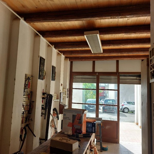 locale di sgombero in vendita ad Ancona in zona Piano San Lazzaro