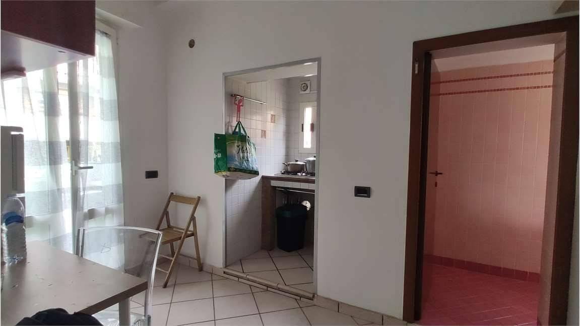 appartamento in vendita ad Ancona in zona Scrima