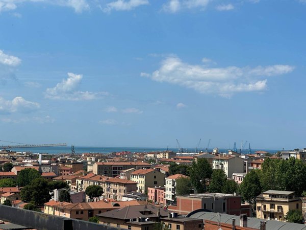 appartamento in vendita ad Ancona in zona Piano San Lazzaro