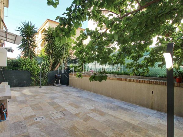 appartamento in vendita ad Ancona in zona Piano San Lazzaro