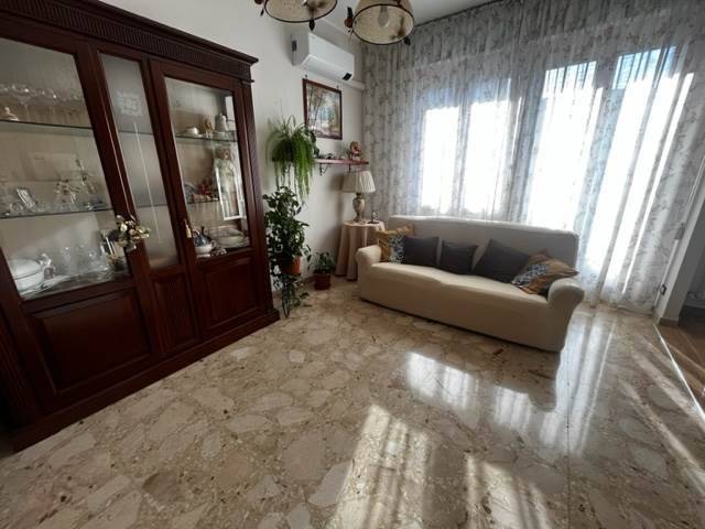 appartamento in vendita ad Ancona in zona Posatora