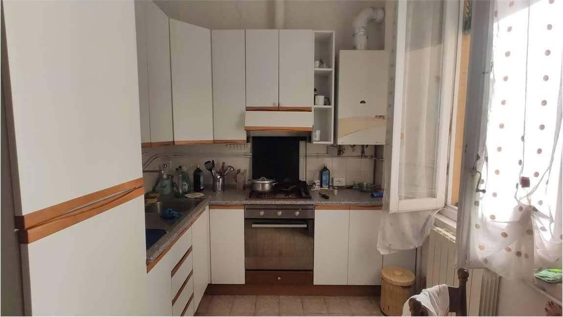 appartamento in vendita ad Ancona in zona Adriatico