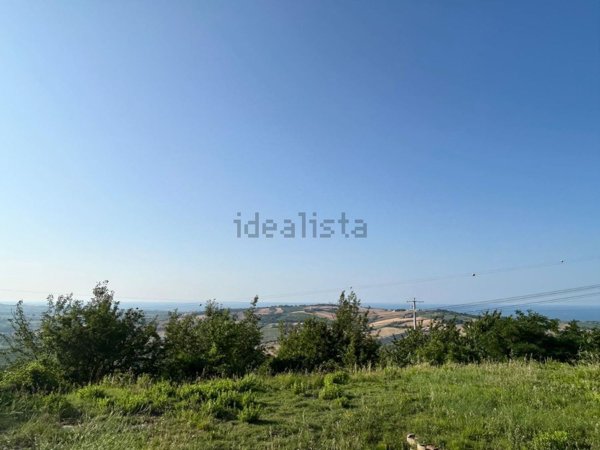 casa indipendente in vendita ad Ancona in zona Paterno