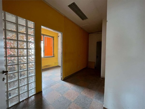 capannone in vendita ad Ancona in zona Piano San Lazzaro