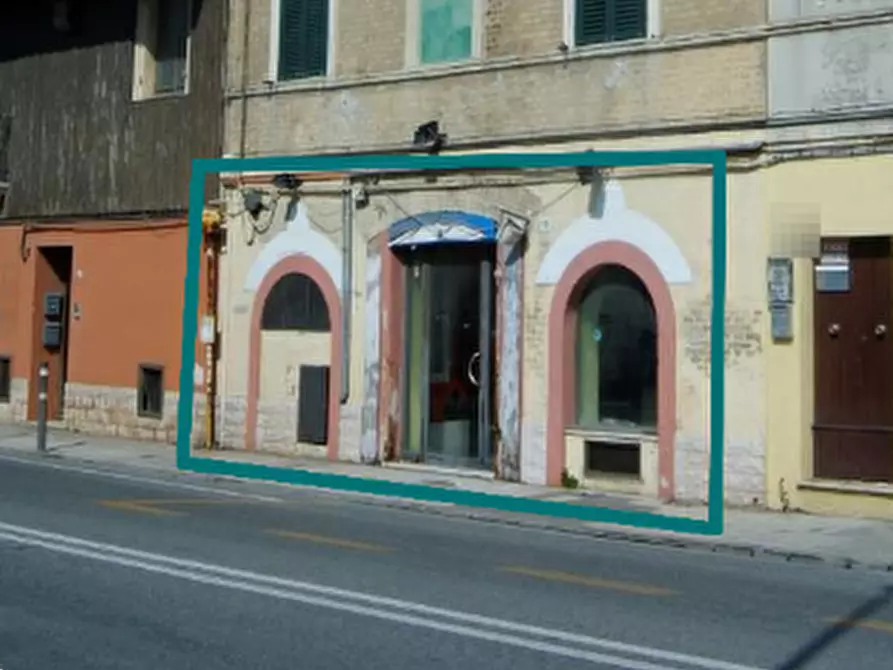 negozio in vendita ad Ancona in zona Piano San Lazzaro