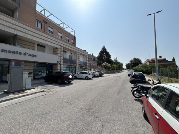 casa semindipendente in vendita ad Ancona in zona Montedago