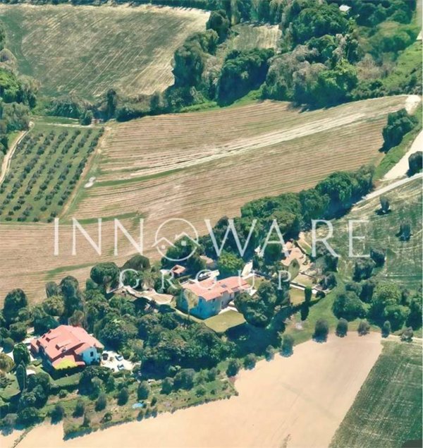 casa indipendente in vendita ad Ancona in zona Poggio d'Ancona