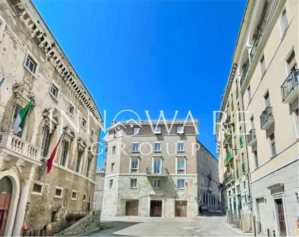 appartamento in vendita ad Ancona in zona Centro Storico