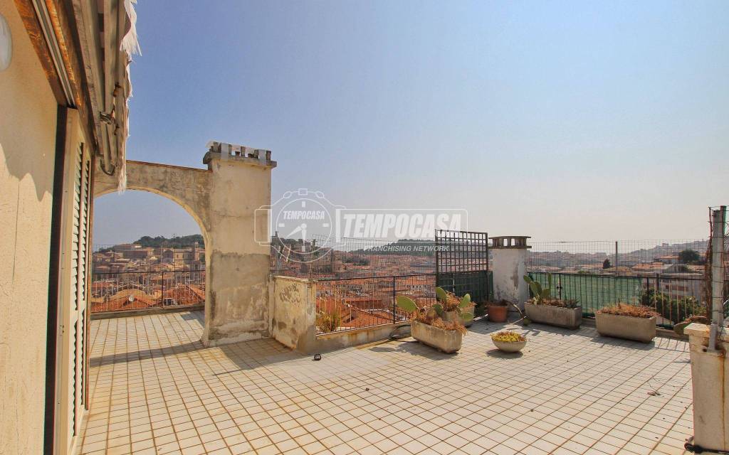 appartamento in vendita ad Ancona in zona Piano San Lazzaro