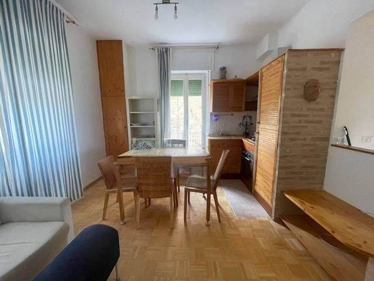 appartamento in vendita ad Ancona in zona Pietra La Croce