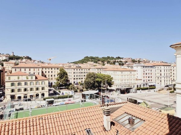 appartamento in vendita ad Ancona in zona Adriatico