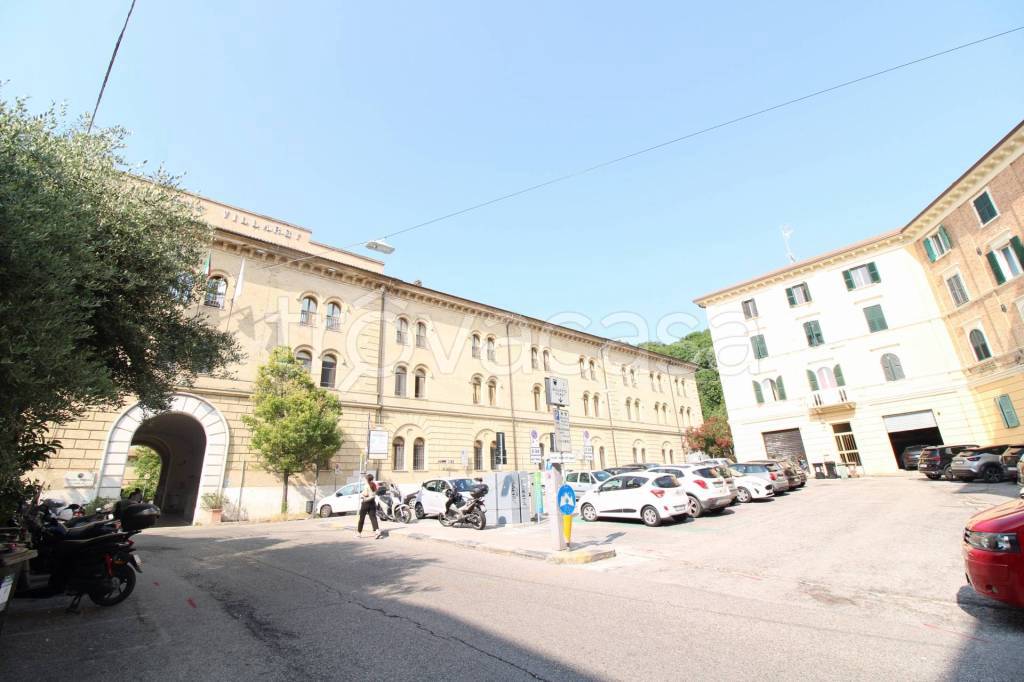 appartamento in vendita ad Ancona in zona Piano San Lazzaro