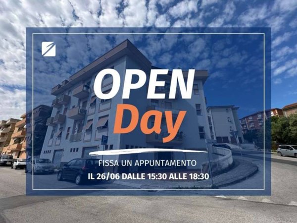 appartamento in vendita ad Ancona in zona Pinocchio
