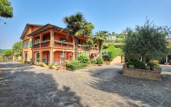 casa indipendente in vendita ad Ancona in zona Aspio di Ancona