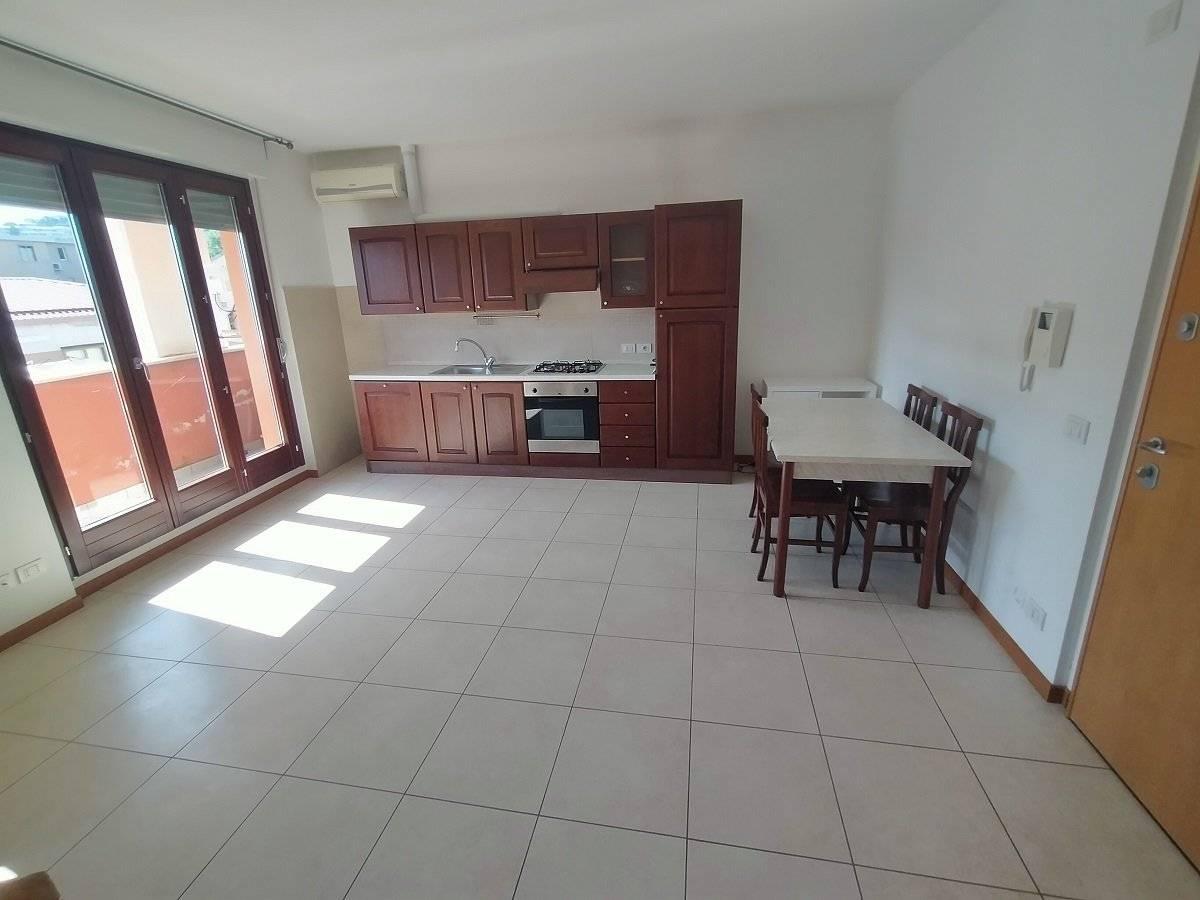 appartamento in vendita ad Ancona in zona Palombare