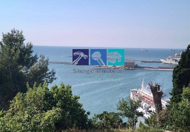 appartamento in vendita ad Ancona in zona Piano San Lazzaro