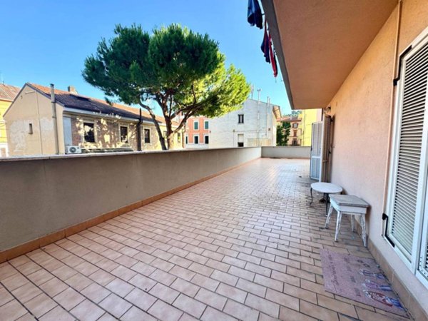 appartamento in vendita ad Ancona in zona Adriatico